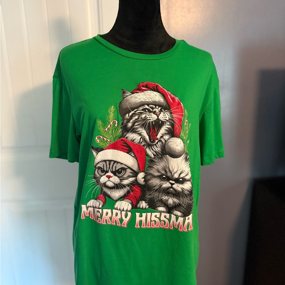 Green 'Merry Hissmas' Cat T-Shirt